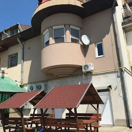 Visit Apartman Apartment